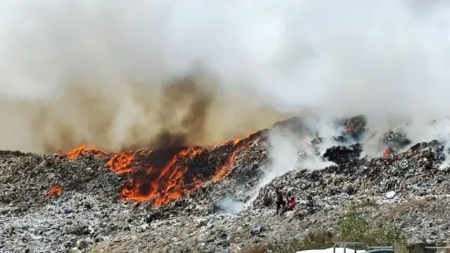 A fire occurred at a large dump near Sanur