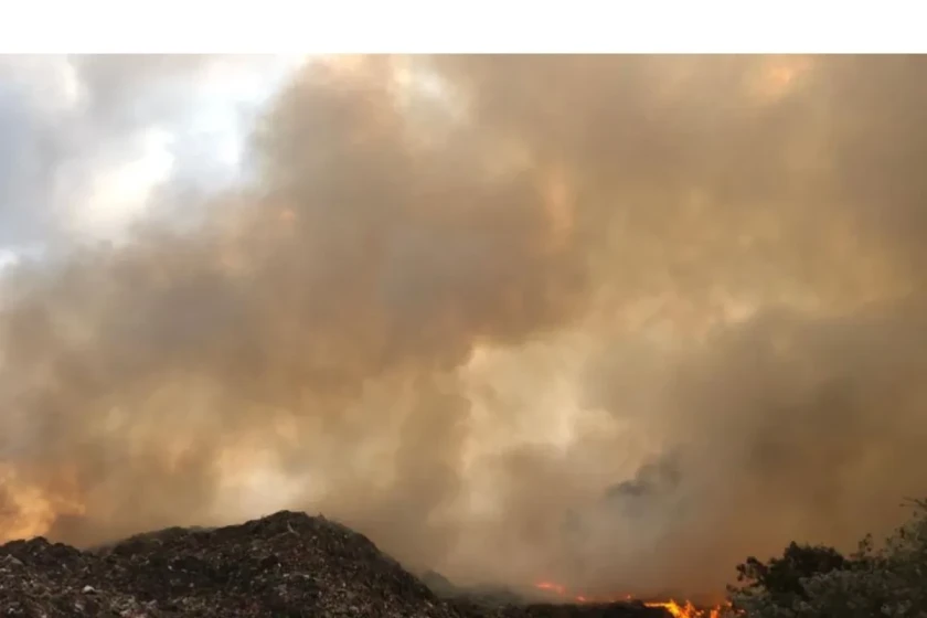 Fire at Bali's main landfill continues. There is a threat of a garbage crisis