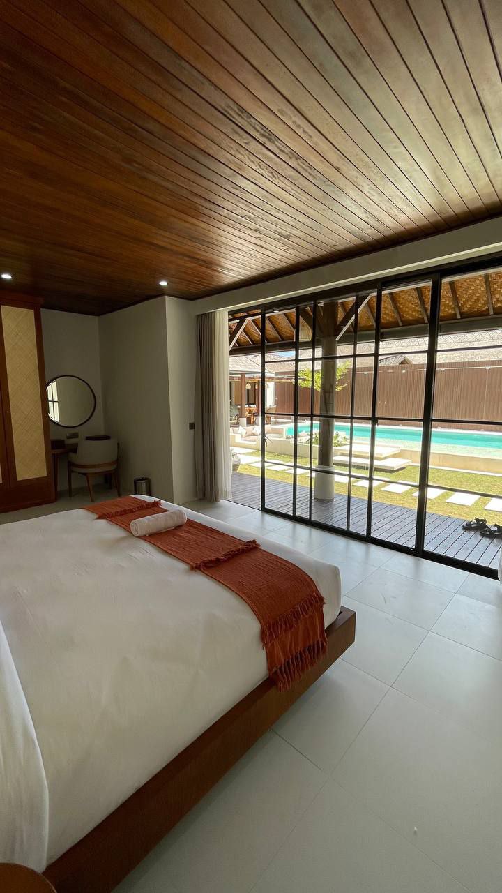 Villa beautiful with a large pool near the beach Jimbaran 3  bedrooms