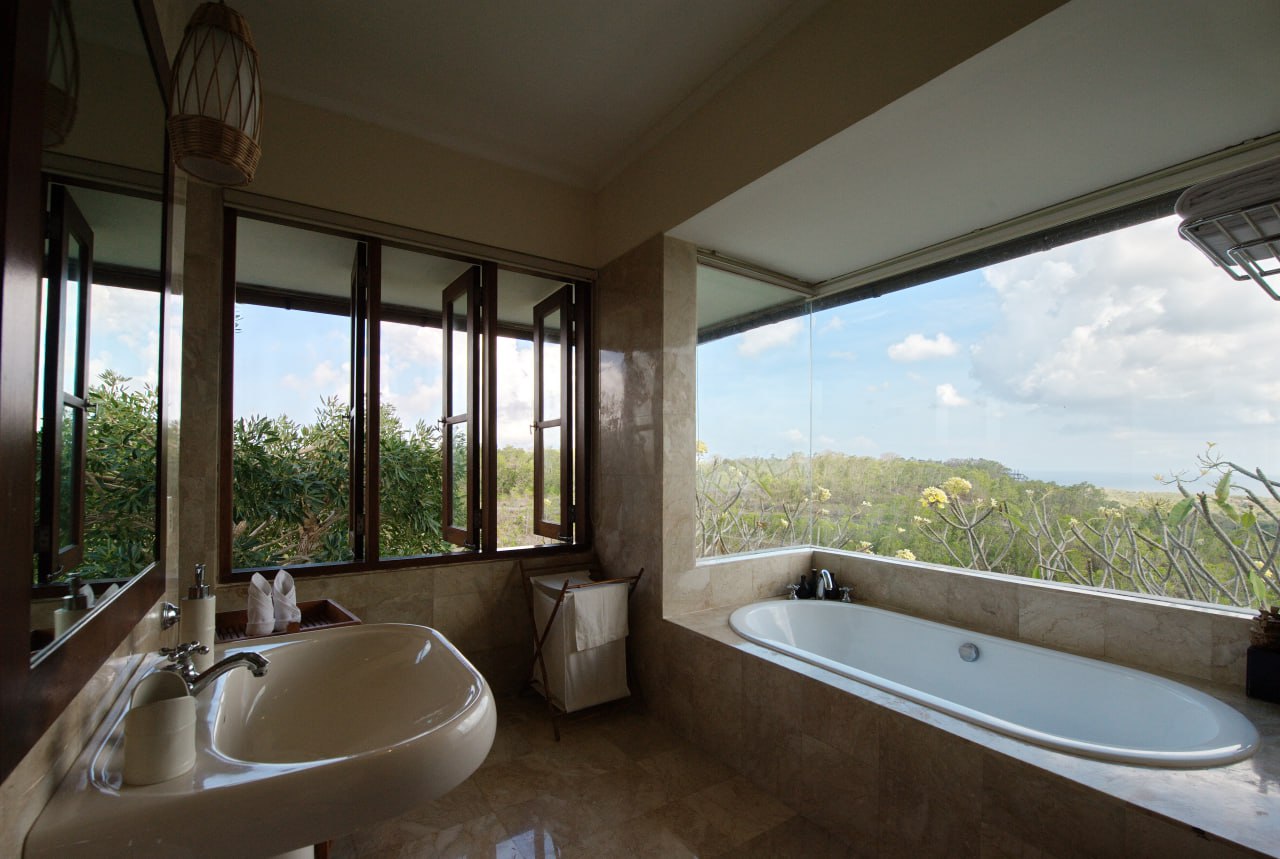 Villa with a panoramic view of the ocean Pecatu (uluwatu) 1500m² 4 or more bedrooms