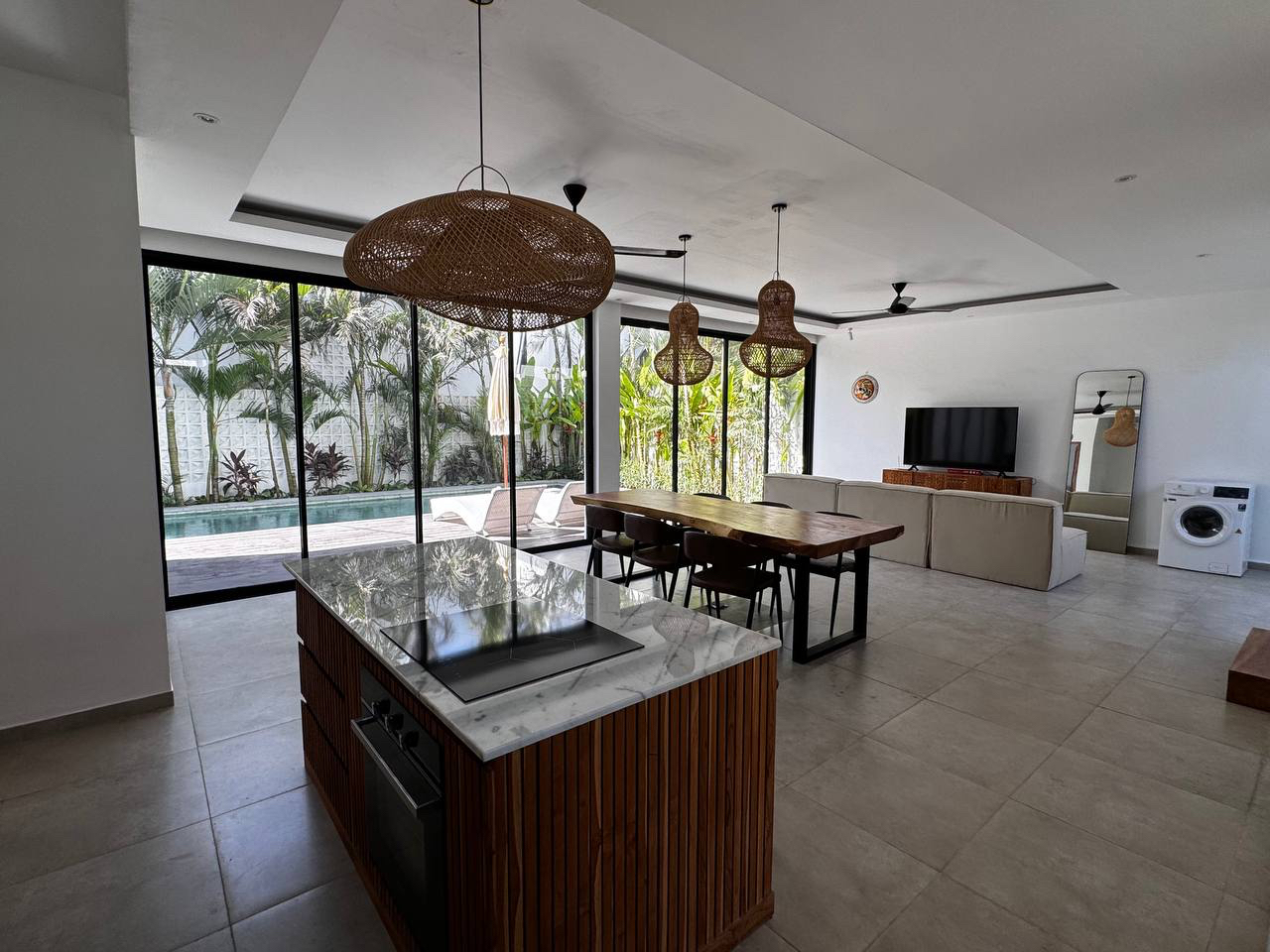 Villa in an excellent location Canggu 160m² 4 or more bedrooms