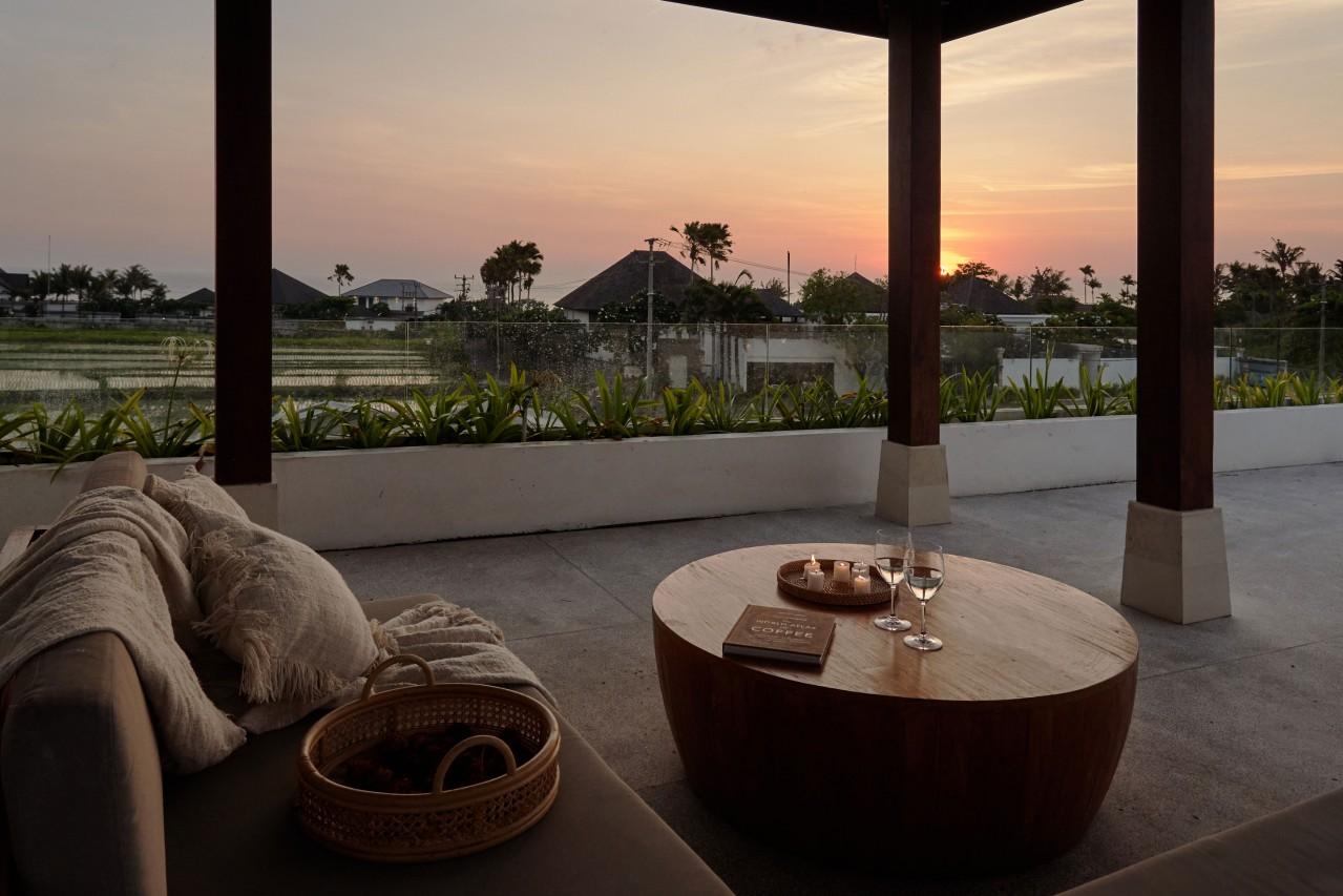 Villa premium-class retreat 5 minutes from the ocean Cemagi 251m² 3  bedrooms