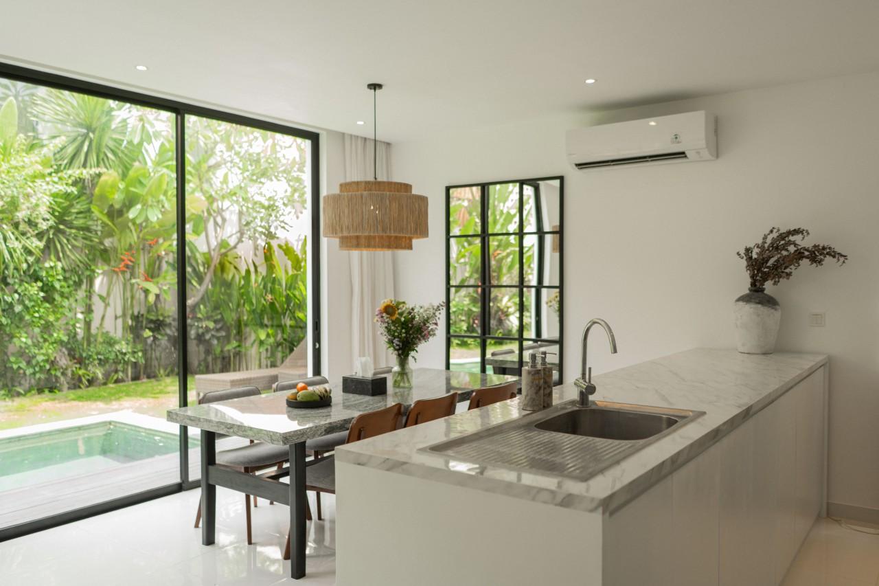 Villa in a quiet yet strategically convenient area Denpasar 184m² 3  bedrooms