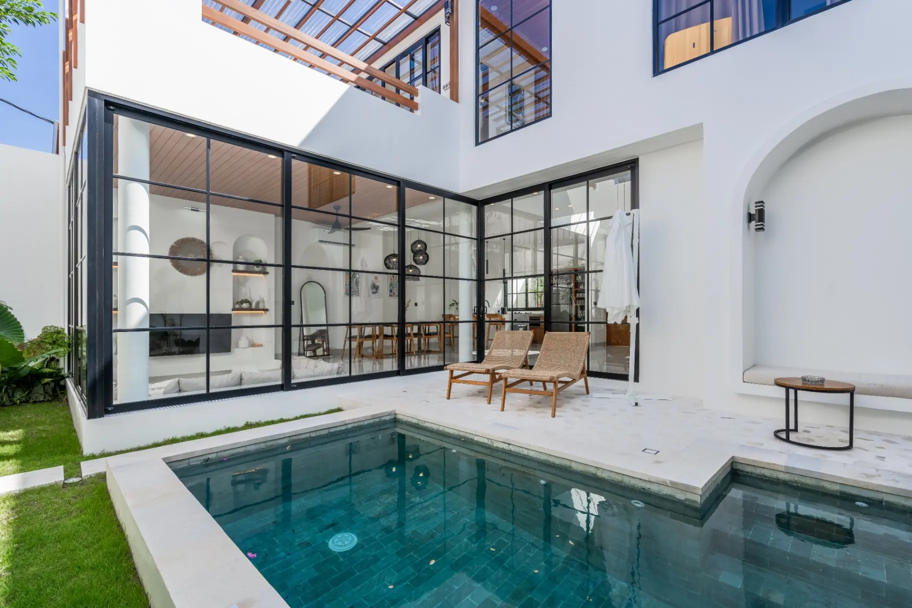 Villa cozy and stylish with a private pool and garden Kerobokan