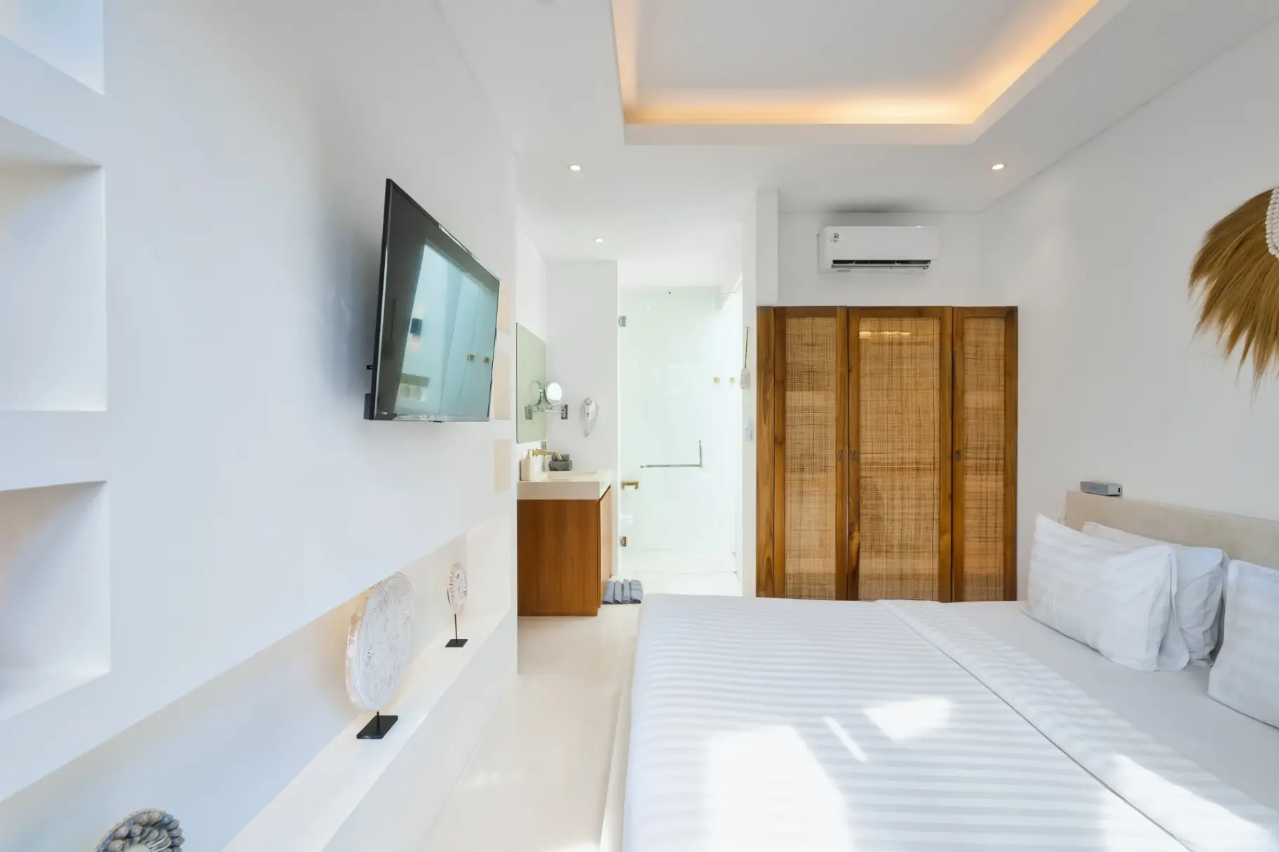 Apartments modern apartments with swimming pool and garden Pererenan
