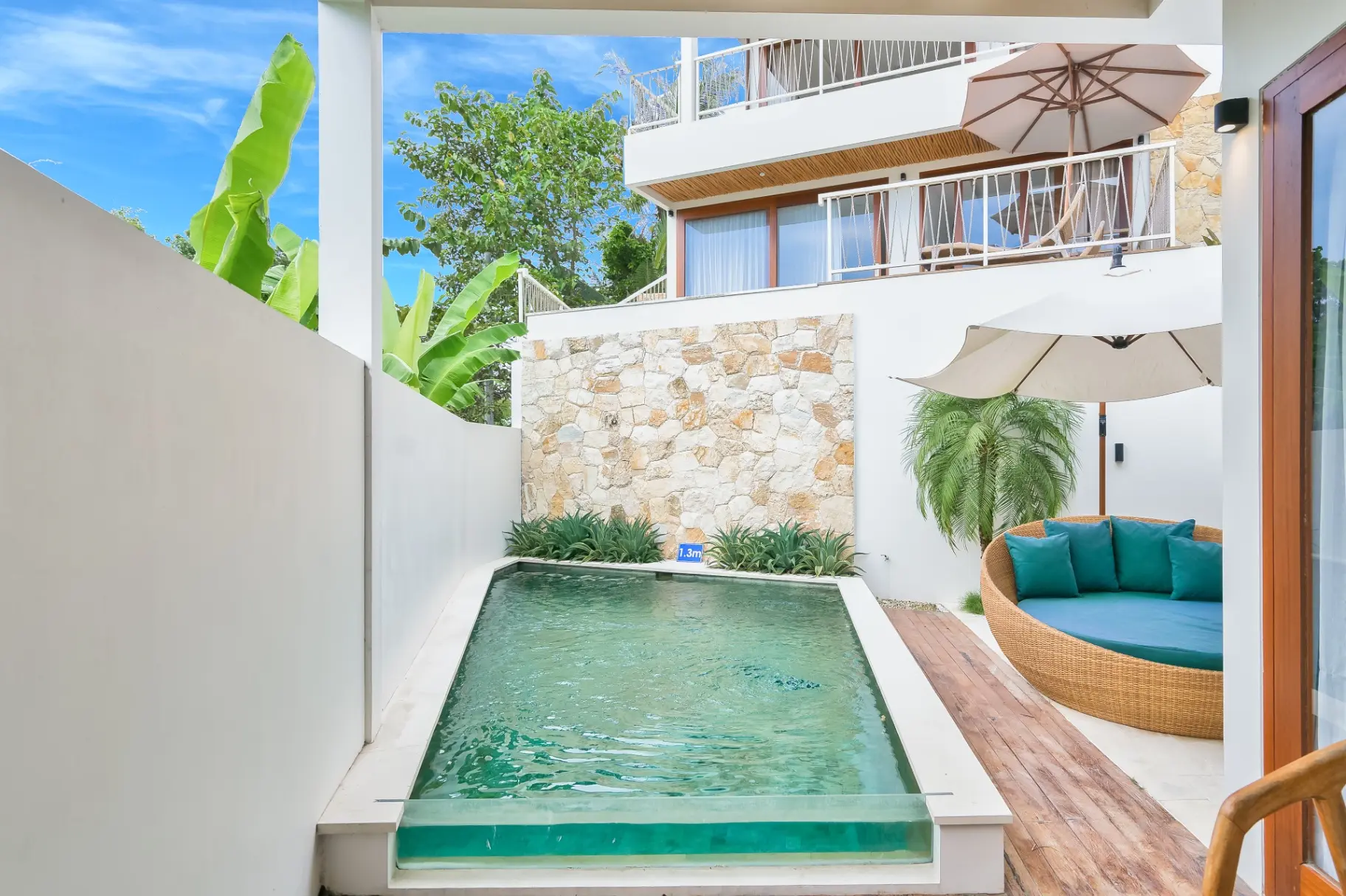 Apartments modern apartments with swimming pool and garden Pererenan