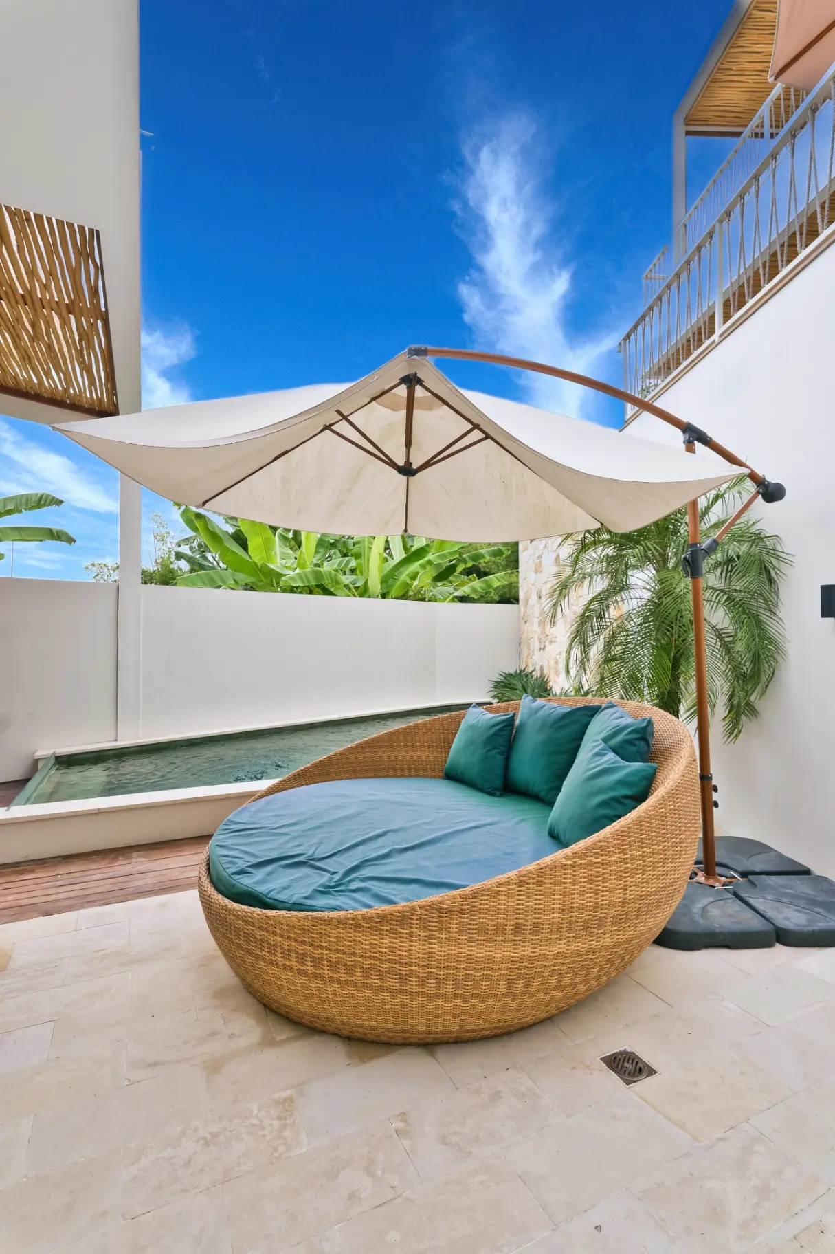 Apartments modern apartments with swimming pool and garden Pererenan