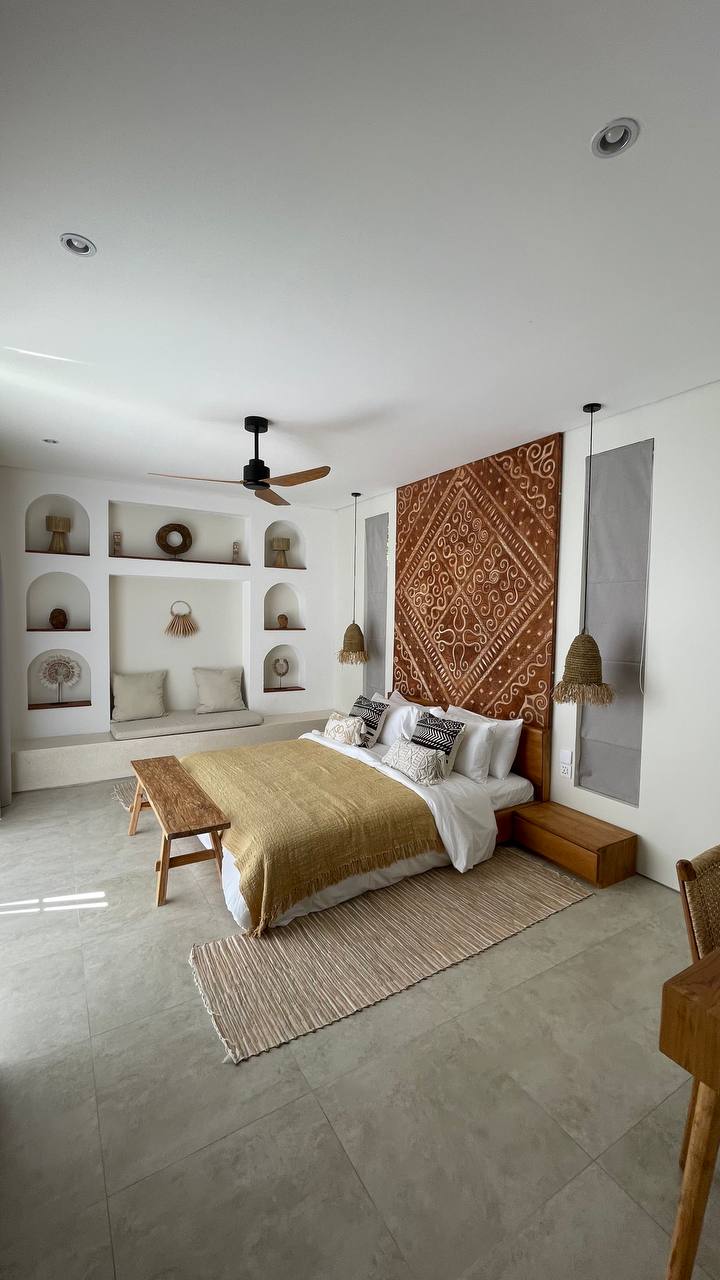 Villa 6-bedroom in Kerobokan