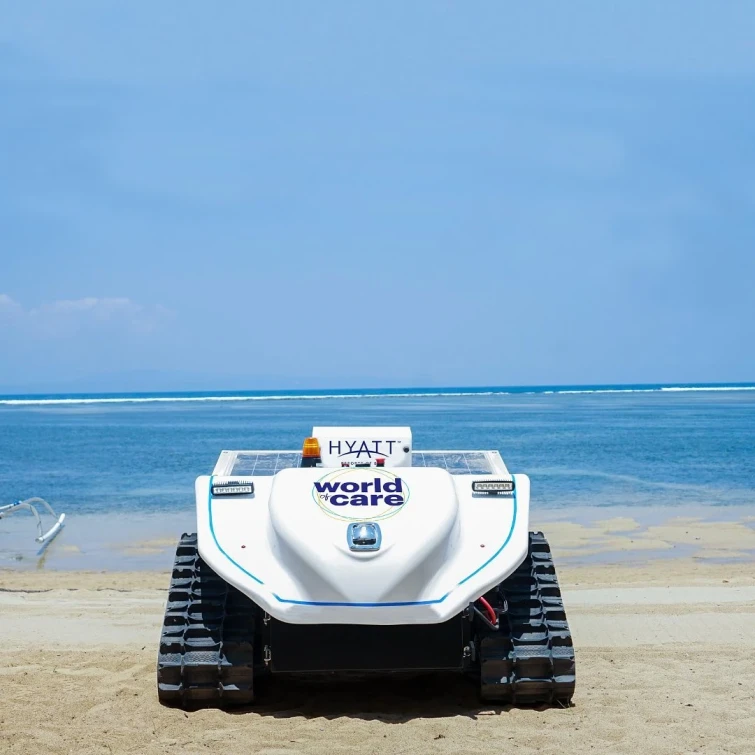 A beach-cleaning robot is now keeping Sanur Beach tidy