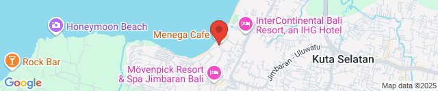 Nyoman Cafe Muaya Beach