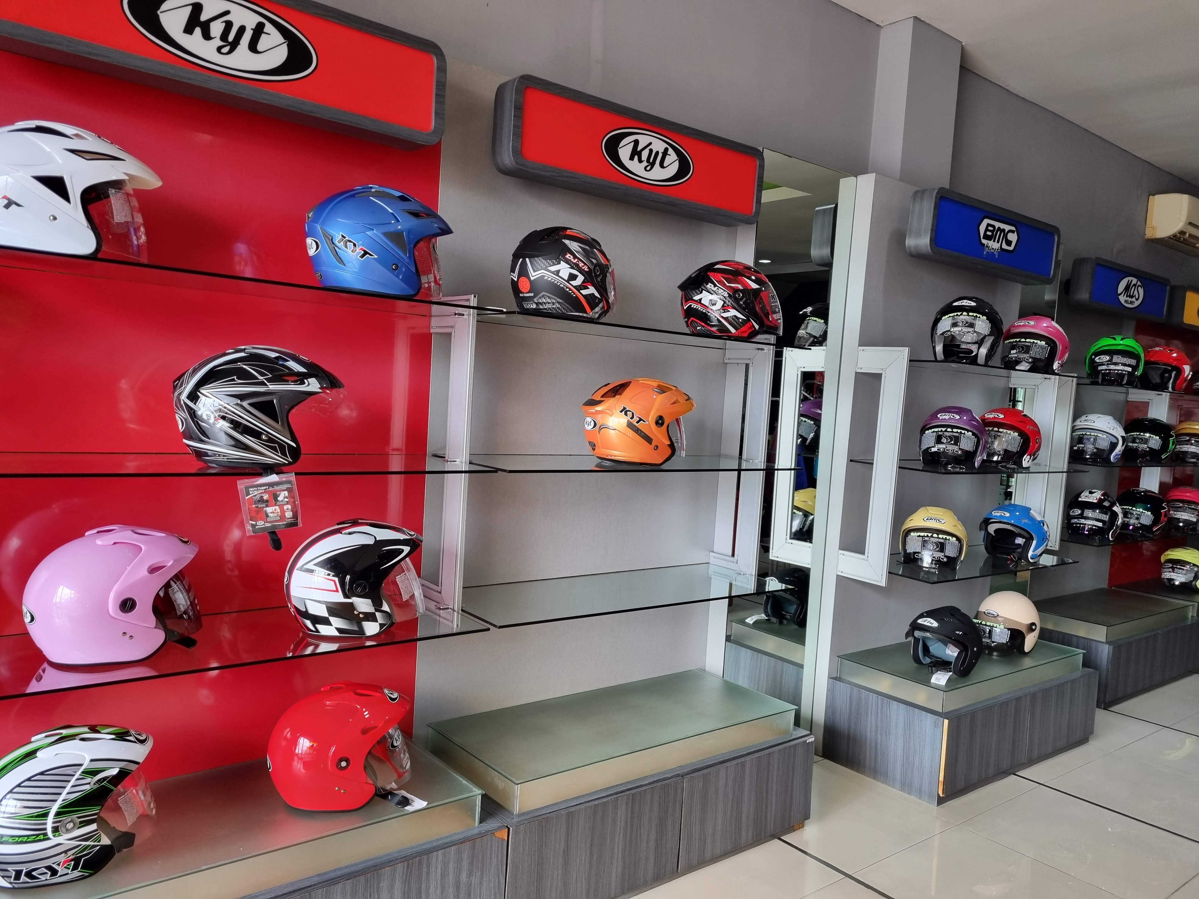 Branded helmet shop on sale near me