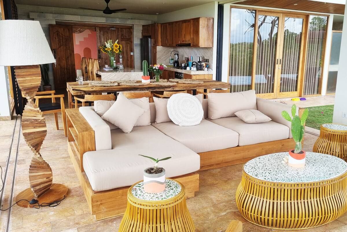 Villa with a view of the ocean and mountains Pecatu (uluwatu) 300m²