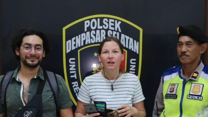 A Slovenian Tourist's Bag Was Stolen in a Denpasar Cafe
