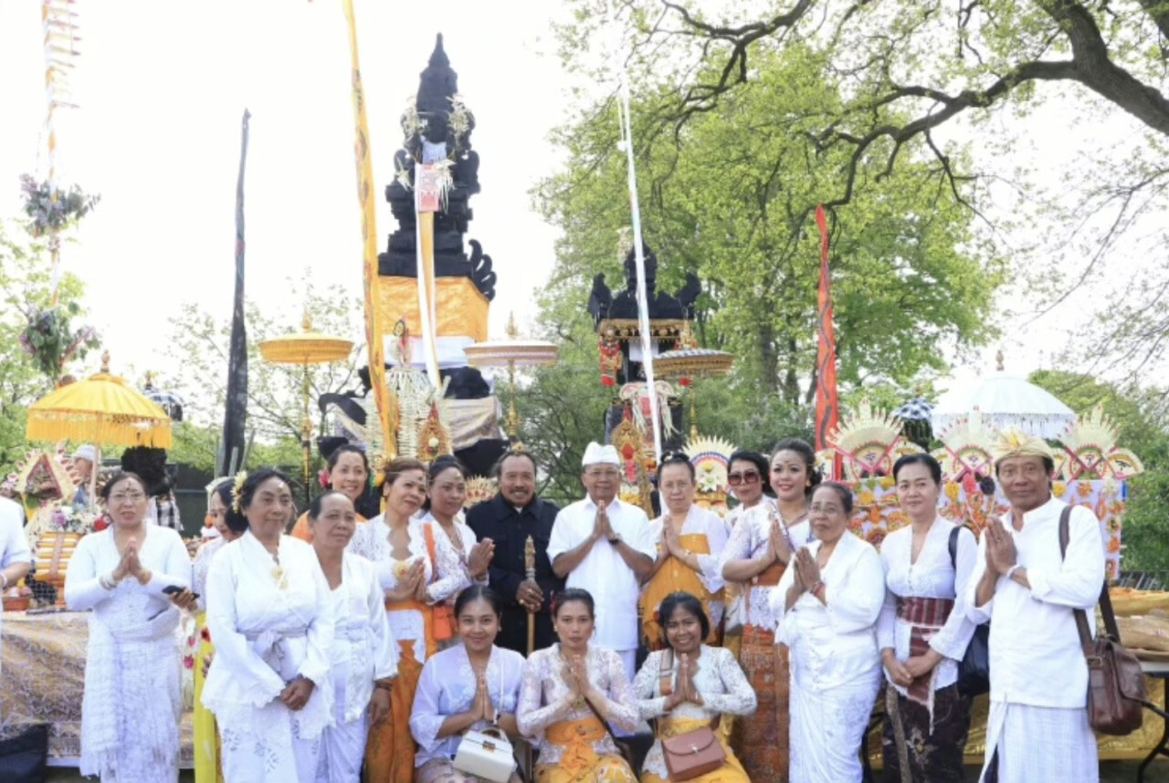 Balinese Temple Offerings Now on Display in the Netherlands