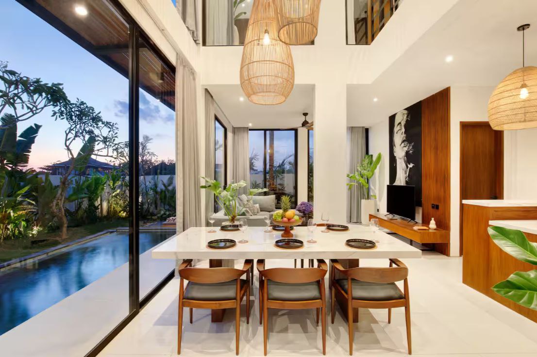 Villa new with rooftop pool and sea view Pererenan