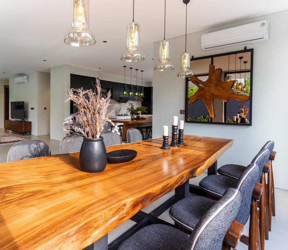Villa modern private villa with gym Pererenan 350m²