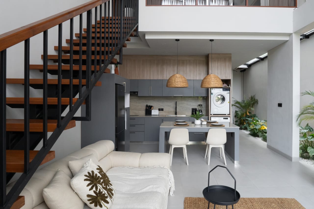 Villa two-story Pererenan
