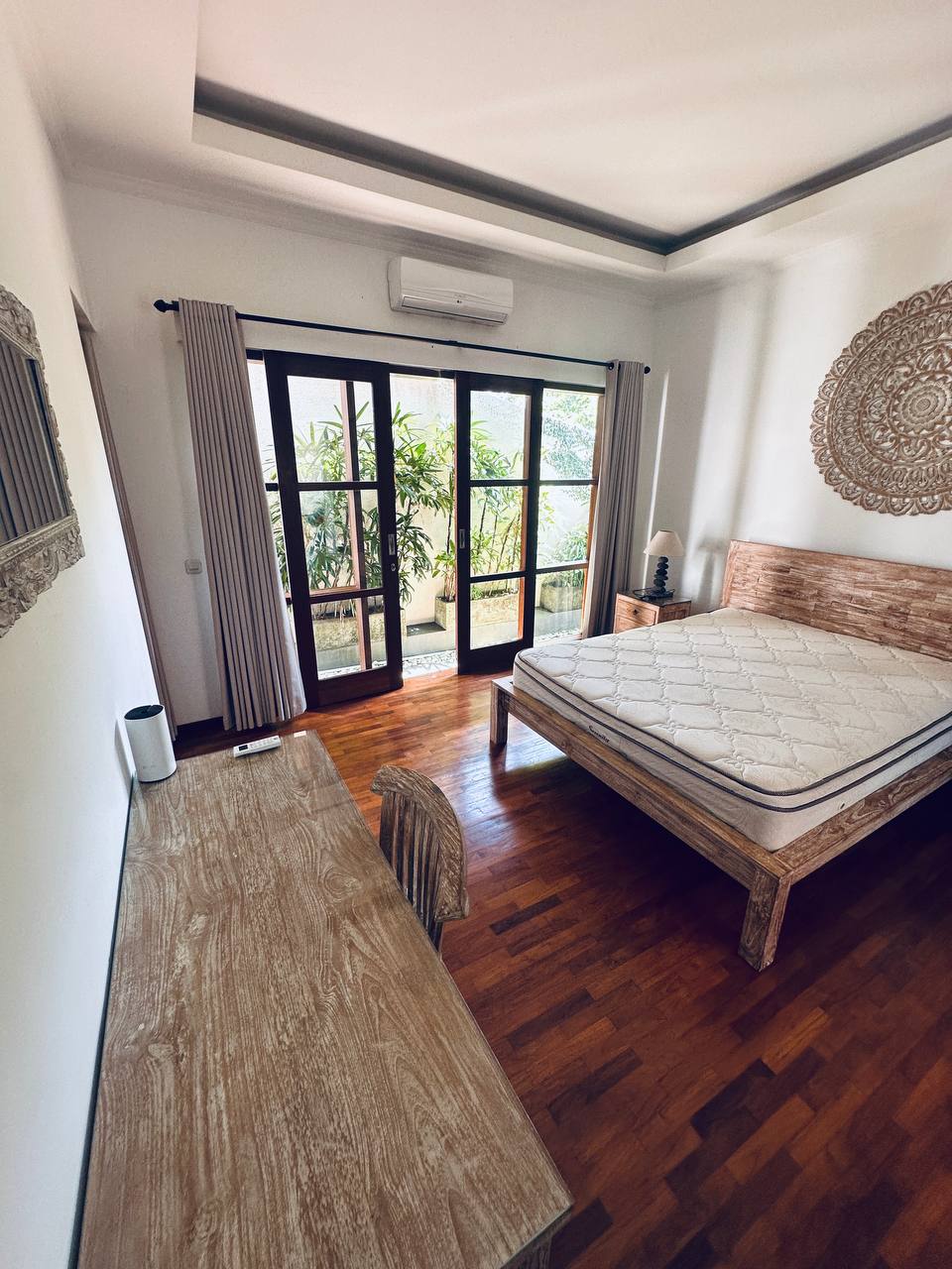 Villa renting a two-story villa in bukit Ungasan