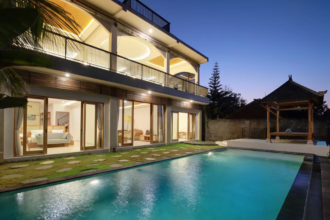 Villa on top of the hill with ocean view Jimbaran