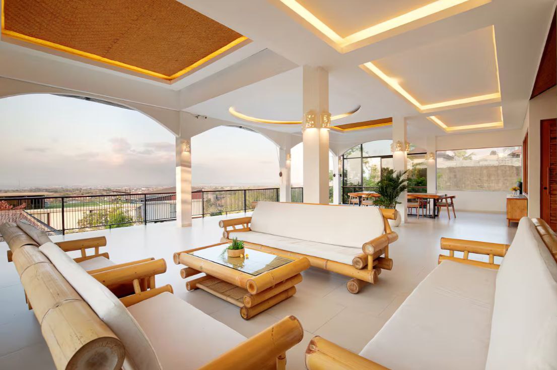 Villa on top of the hill with ocean view Jimbaran
