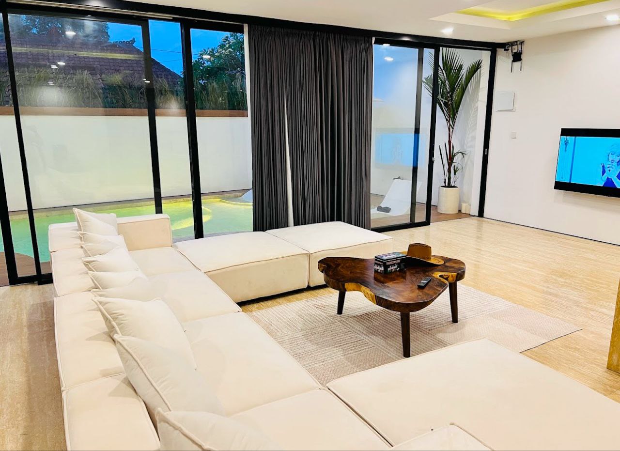 Villa bright with private pool Ungasan
