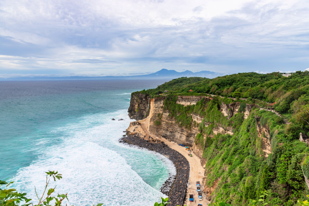 Cliff Below Uluwatu Temple to Be Reinforced Further