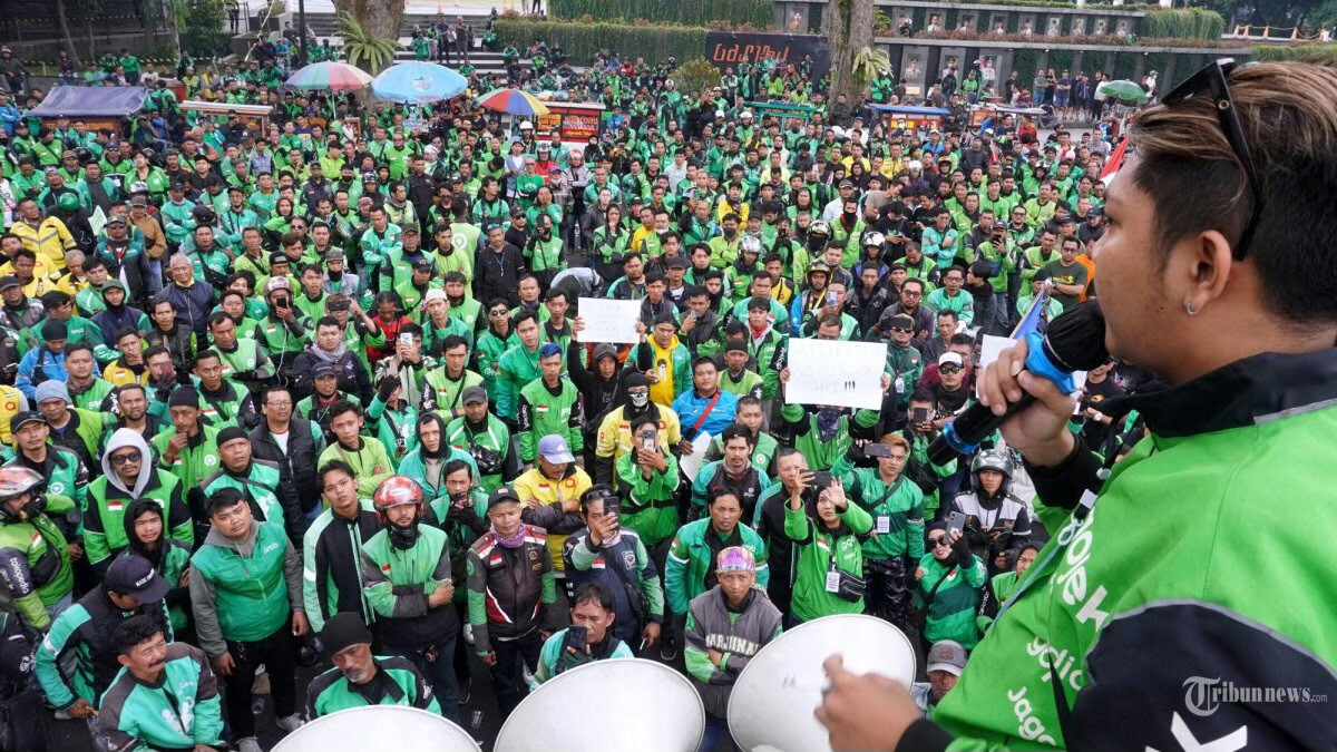 Indonesian Online Drivers to Halt Rides for 24 Hours on May 20