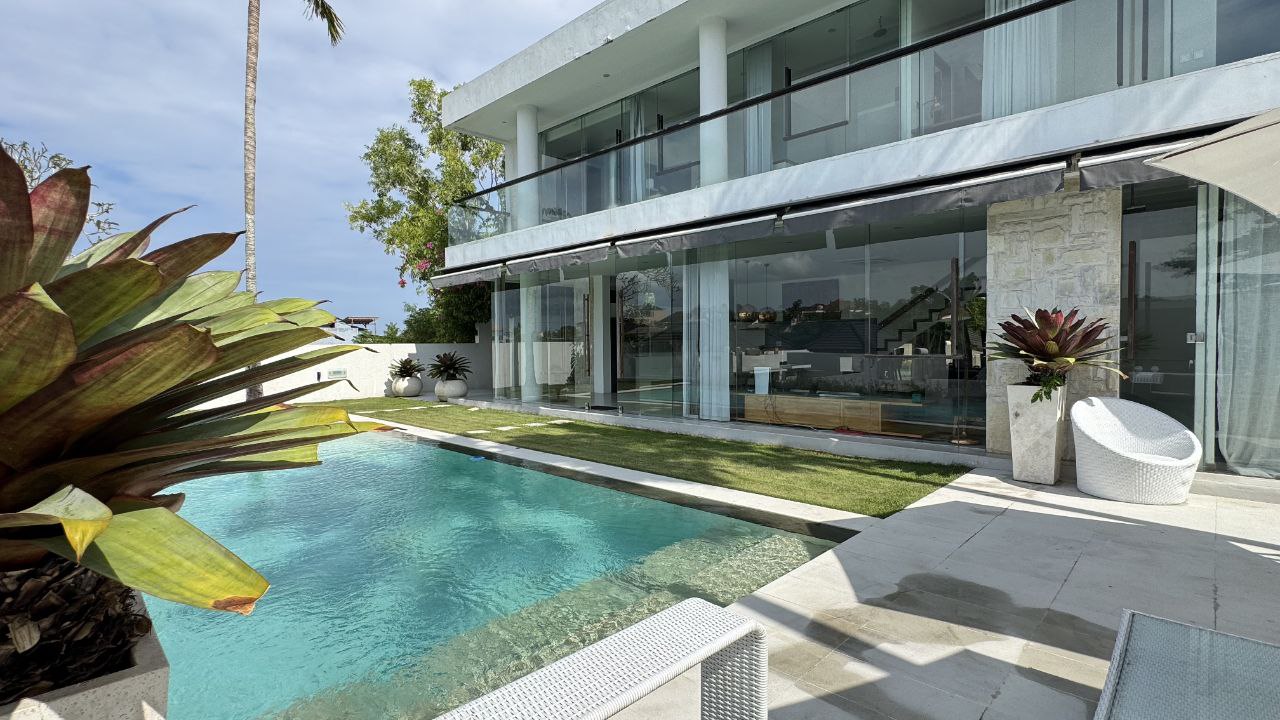 Villa for long-term rent Ungasan