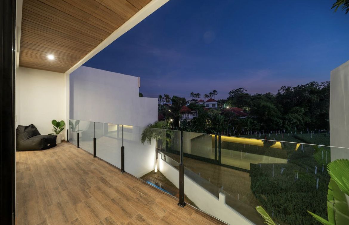 Villa modern Batu bolong