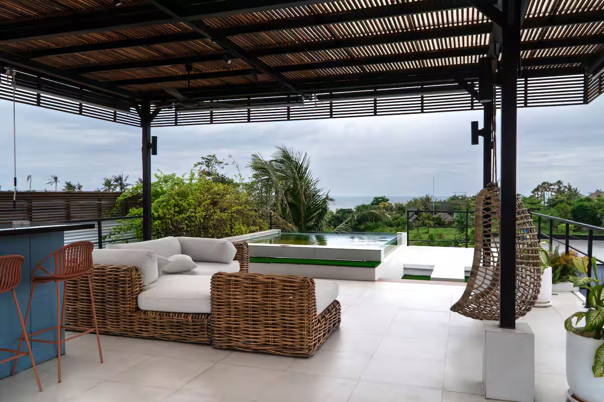 Villa balimood luxury 4br with ocean view + rooftop Mengwi