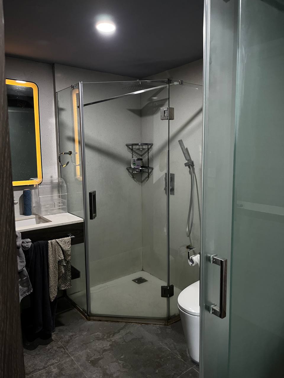Apartments stylish Batu bolong 50m²