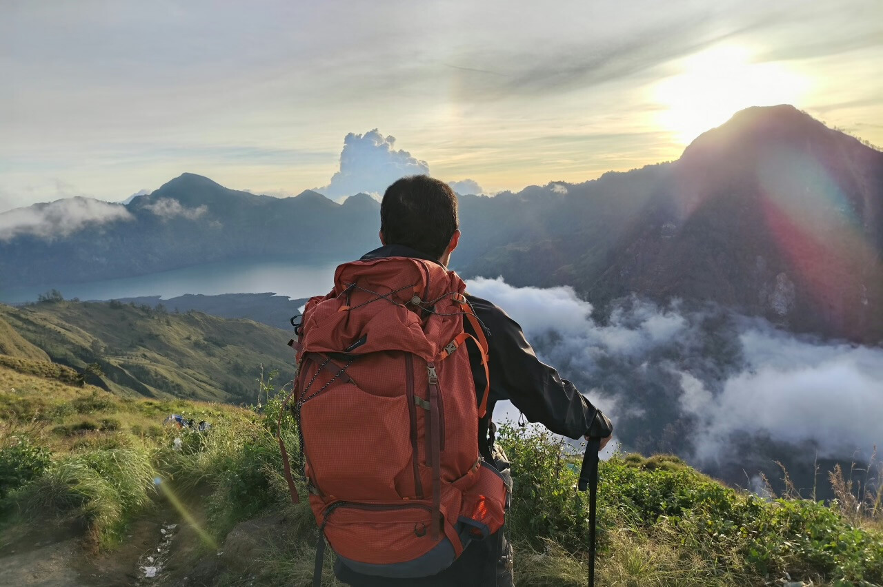 Mount Rinjani Limits Hikes: New Quotas on All Climbing Routes