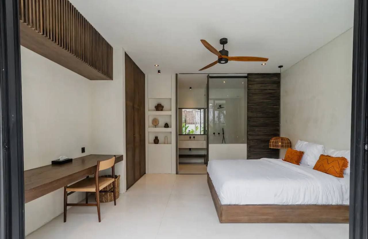 Villa with an equipped rooftop Cemagi 400m²