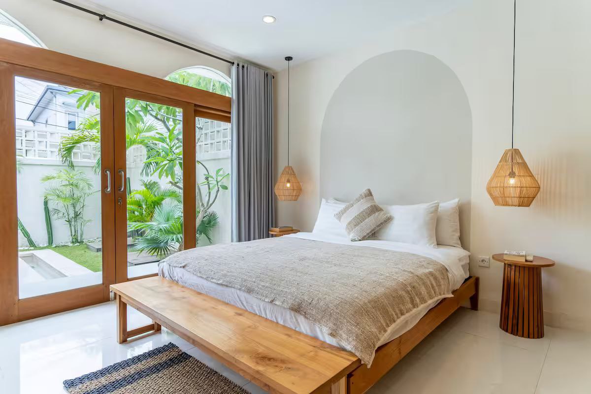 Villa with a garden Kerobokan 300m²