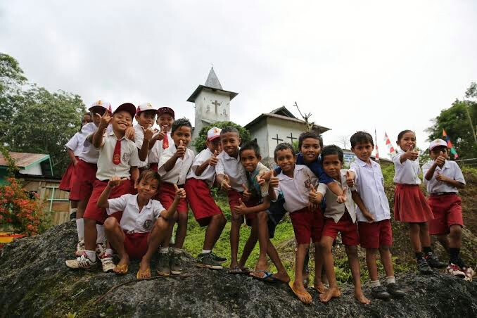 Officials Condemn Tourist Scandal on Sumba Island