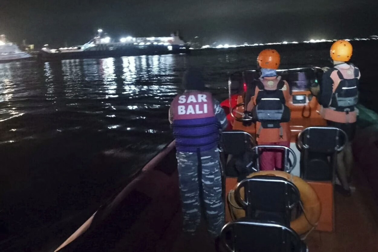 Ferry Sinks Near Bali: Dozens Missing