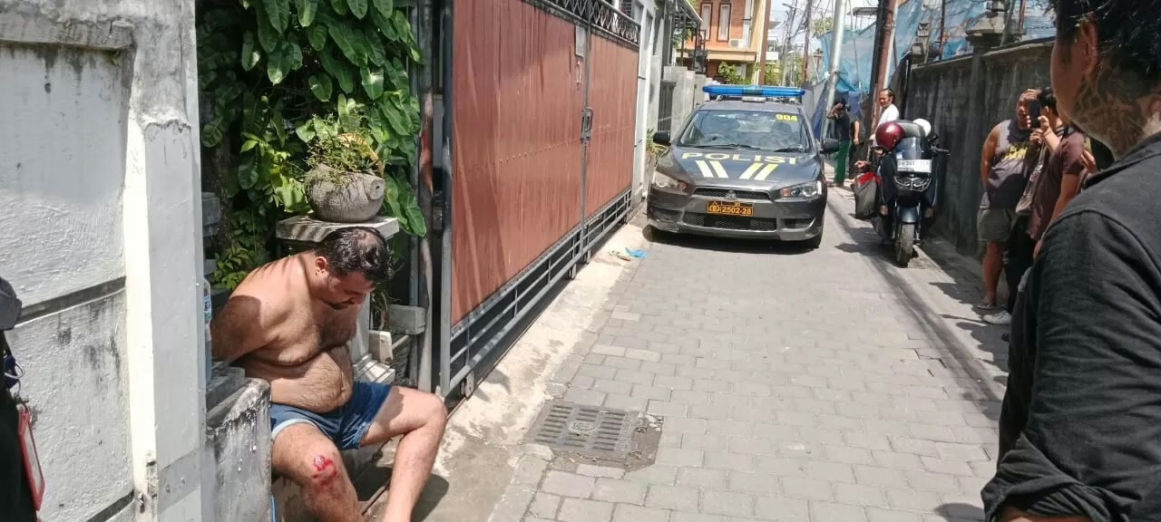 Kuta Community Chases Down Robbery Suspect
