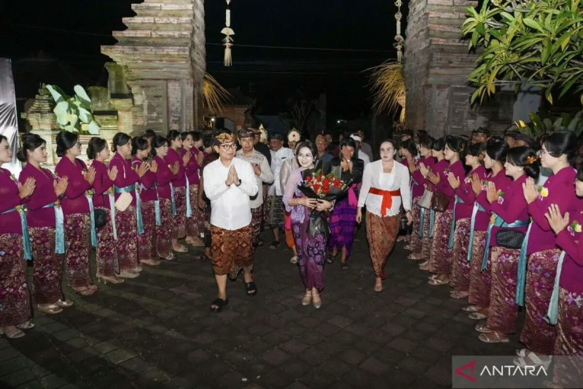 Sanur Sky Becomes a Stage at Rare Angon Kite Festival