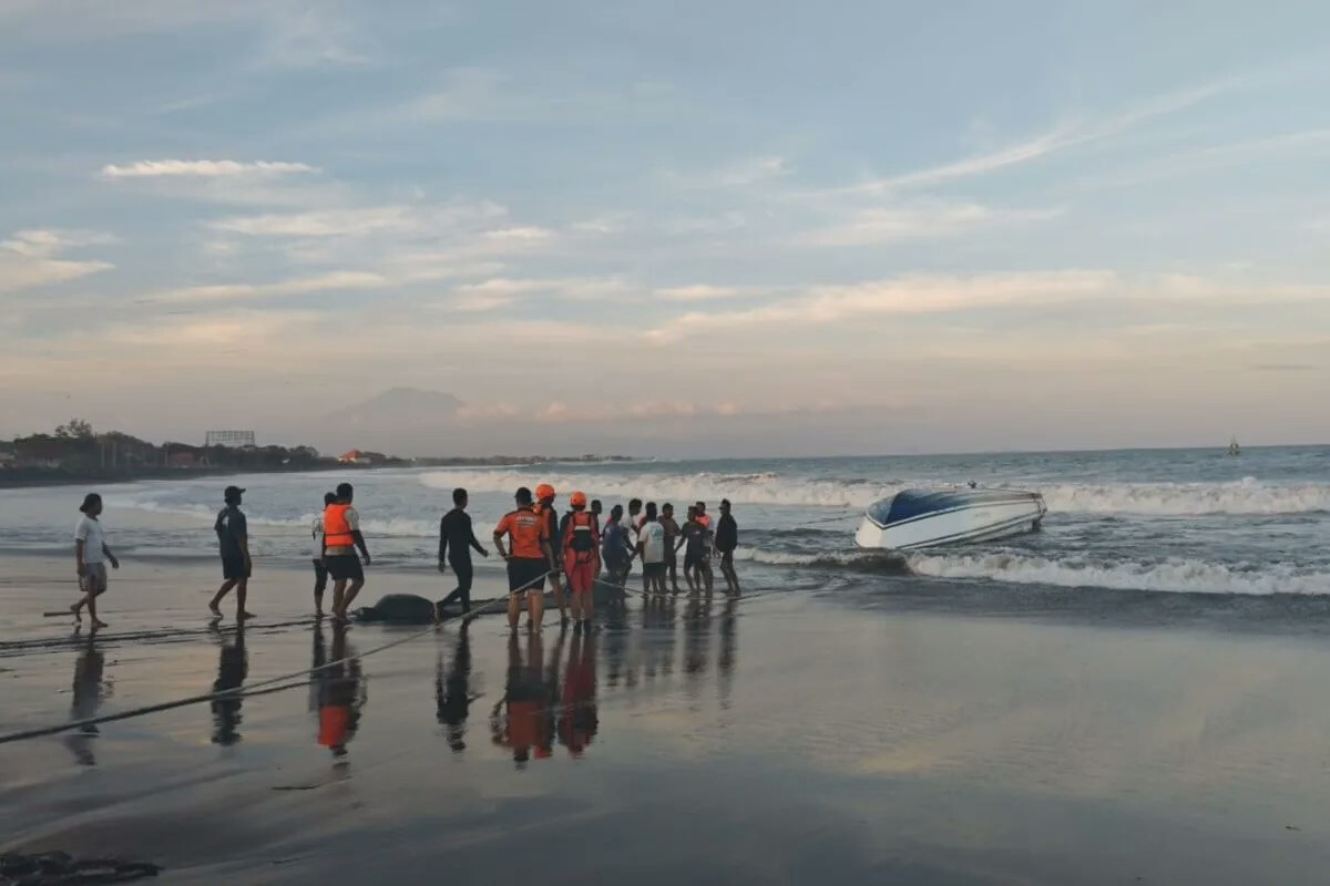 Tourist Boat Sinks Off Bali, Several Dead