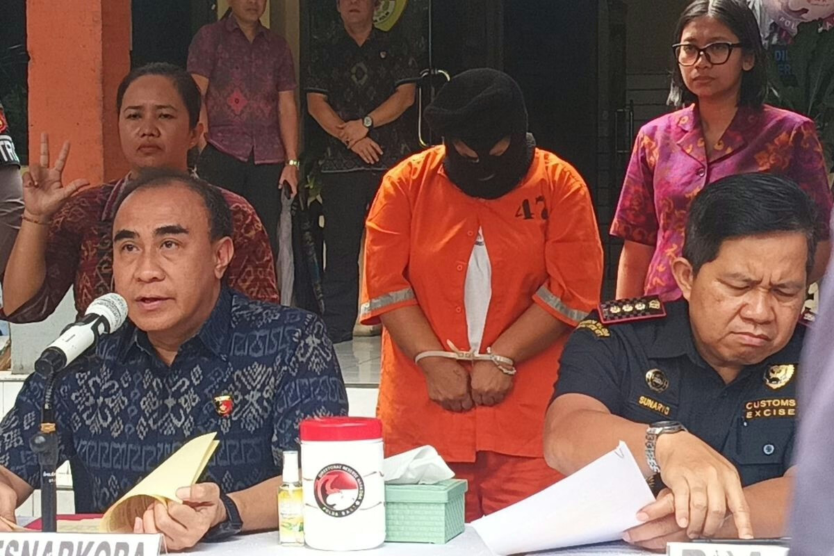 Cocaine Found in Sex Toy at Bali Airport