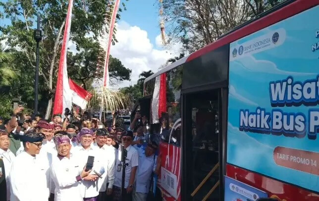 QRIS Tap Started Operating in Red Buses in Bali