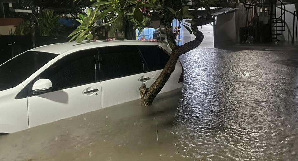 Torrential Rains Bring Chaos to Denpasar Streets