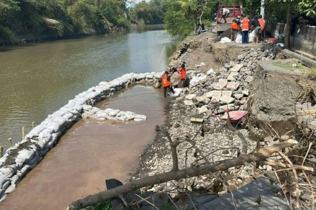 Denpasar Strengthens Flood Defenses and Reinforces Riverbanks