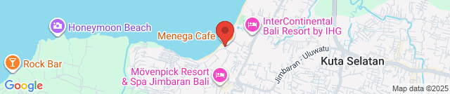 Nyoman Cafe Muaya Beach