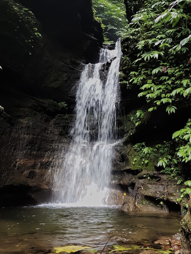 Tutub Waterfall in
the Buleleng area on Bali