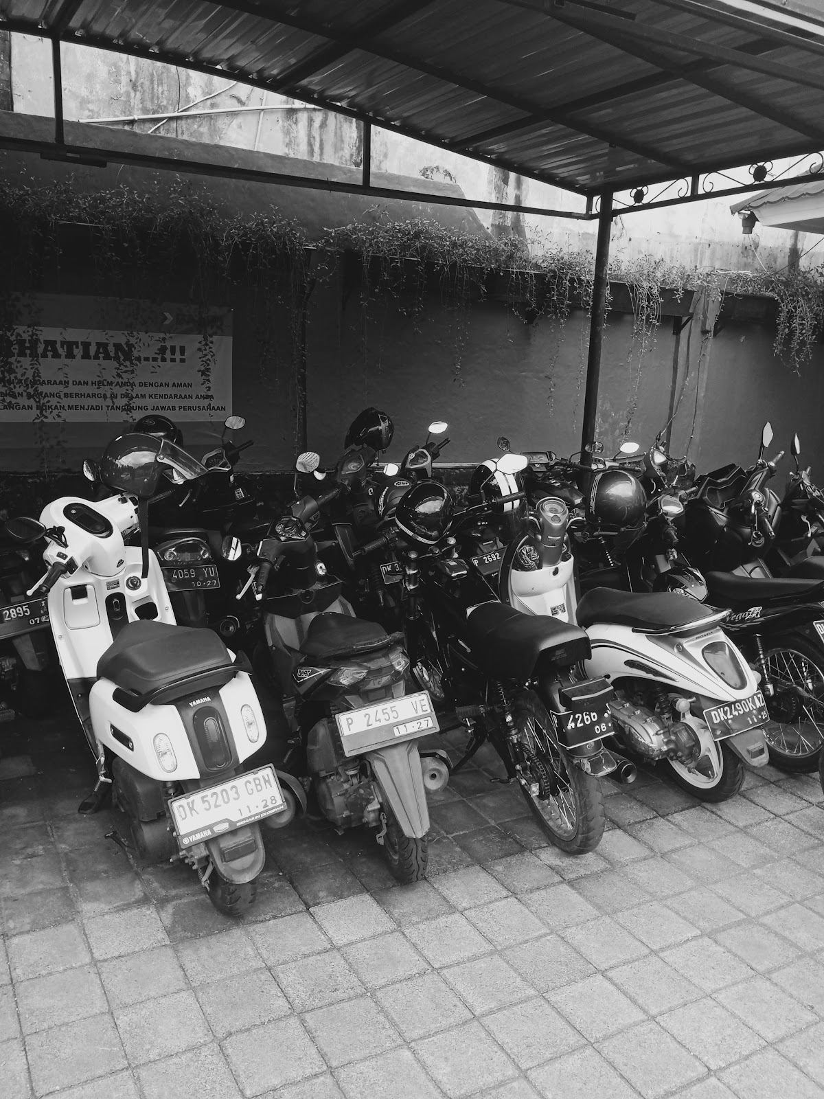 Damri Corporation Bus Terminal,Denpasar