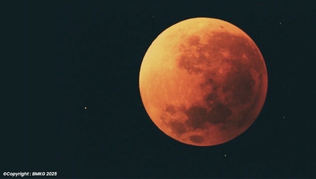 Bali’s Blood Moon: A Rare Celestial Show