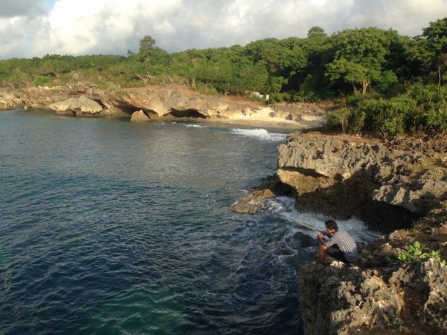 Cliff jumping in Bali. Where can you go cliff jumping in Bali?