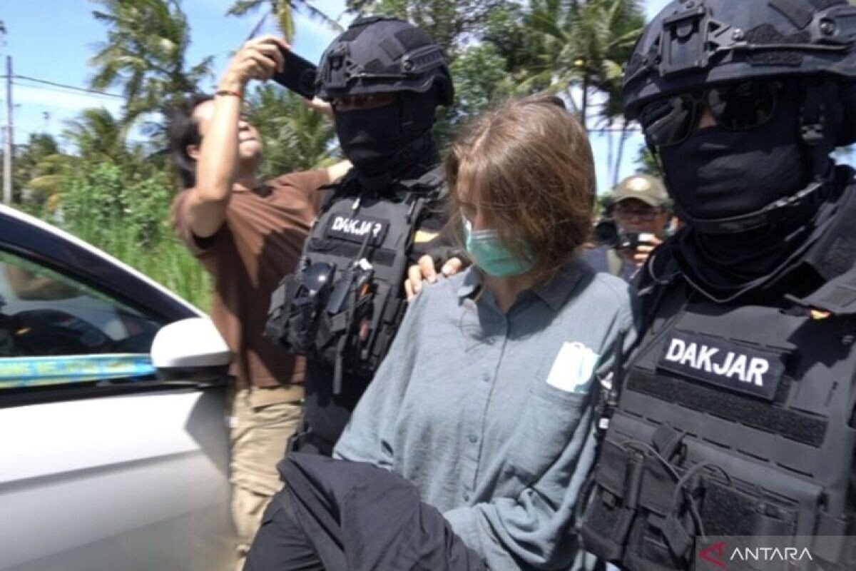 Mephedrone Lab Discovered in Bali: Two Foreigners Detained
