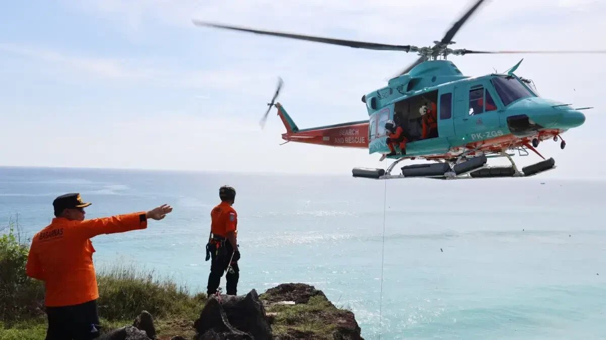Rescue by Helicopter: Tourists Saved from Bali Cliff